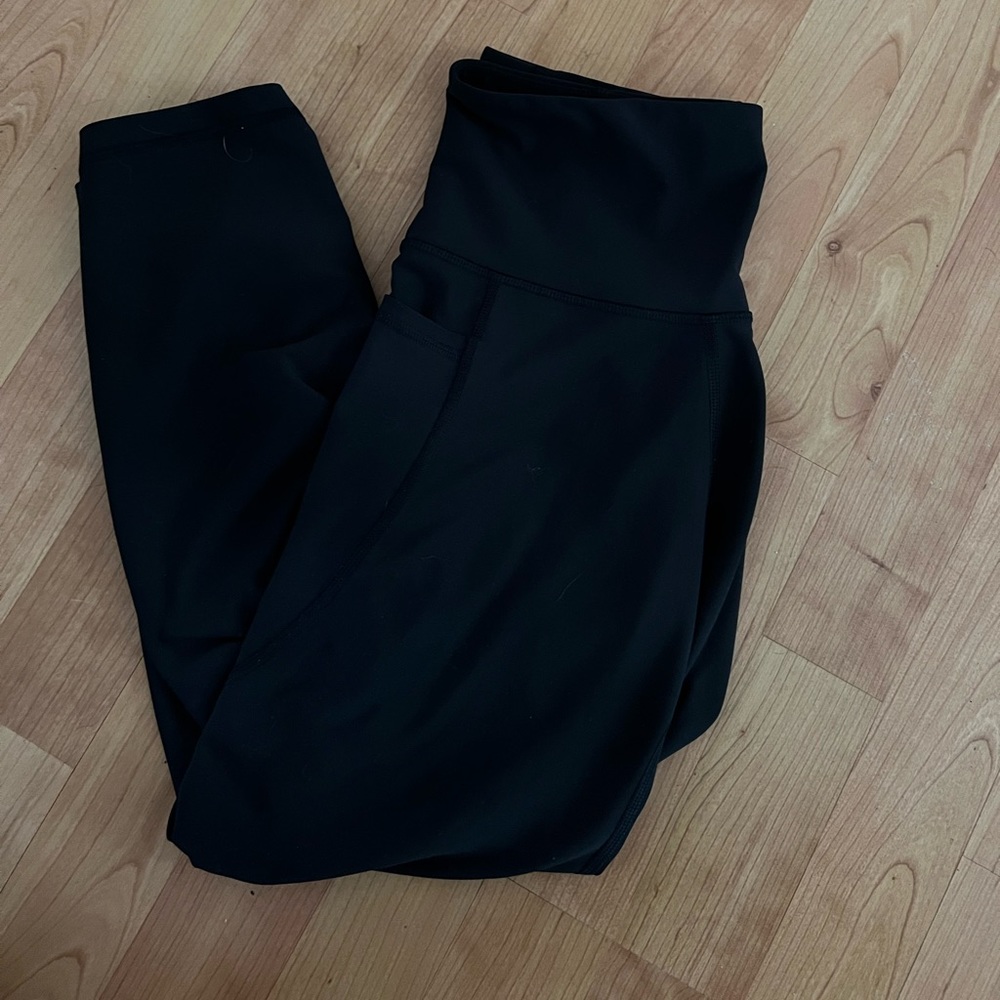 Old Navy Crop Pocket Legging